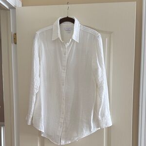 Aritzia Little Moon Sail White Button Down Shirt (size XS)